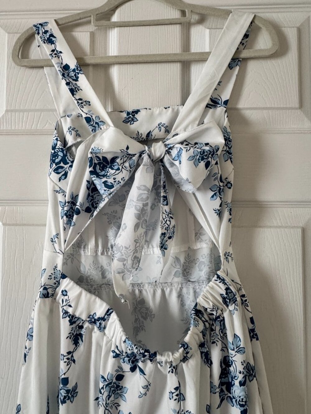 Emery Rose (SHEIN) Blue Floral Open Back Tie Maxi Dress - Picture 5 of 7